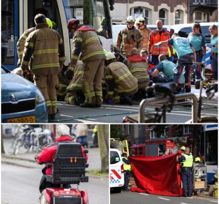 Bestuurder van scootmobiel bekneld onder tram in Amsterdam