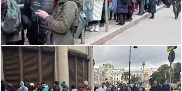 Kijk goed naar deze foto uit Moskou: het lijkt een gewone wachtrij, maar is stiekem het grootste protest tegen Poetin in maanden