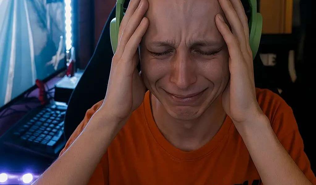 Streamer live bestolen van ingezamelde 27.000 euro voor kankerbehandeling nadat hij op foute link klikt
