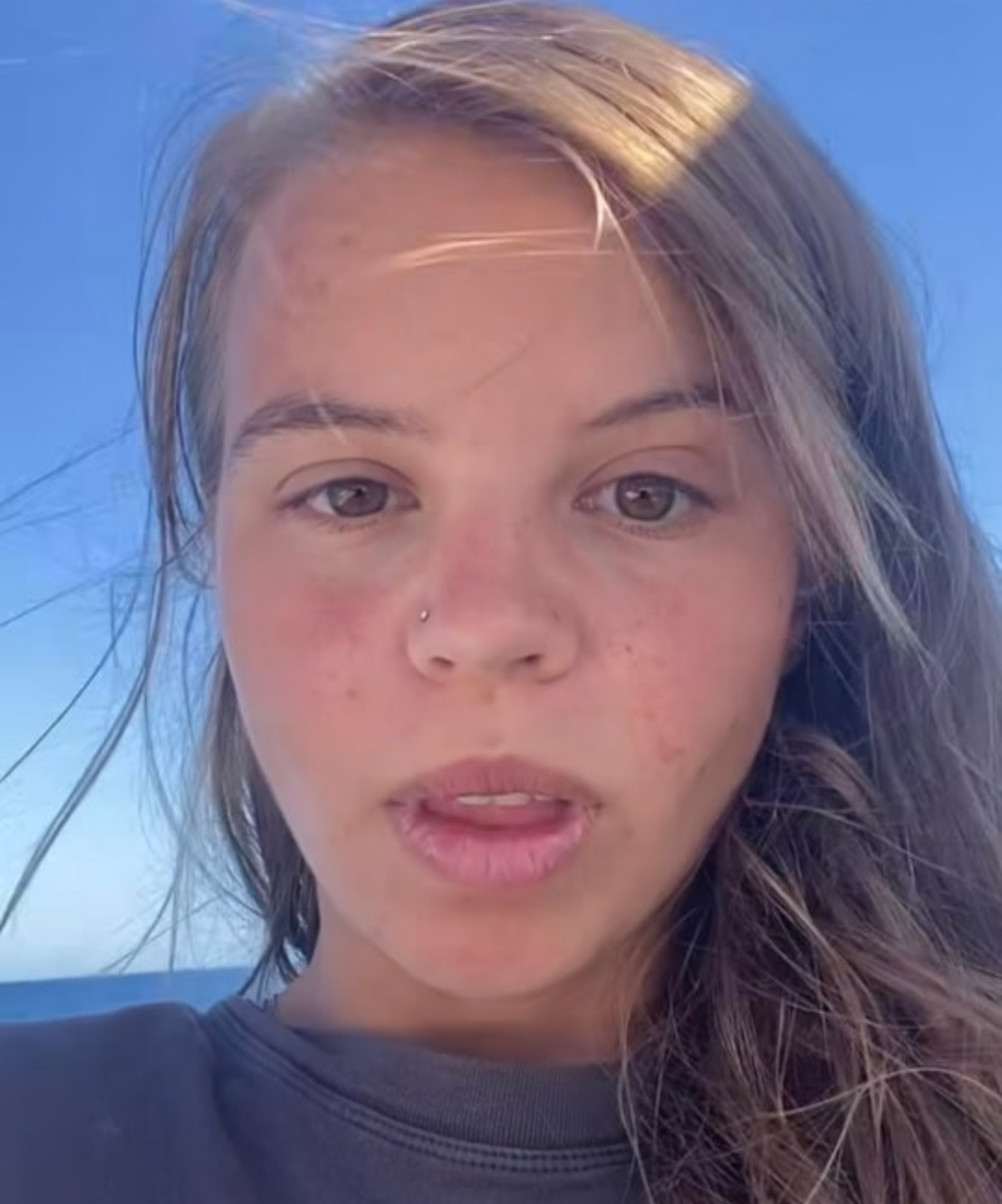 Emmy (24) is opgepakt door het Israëlische leger op hulpboot richting Gaza en vraagt nu aan Nederland om haar weer naar Nederland te halen: 'Alsjeblieft!!'